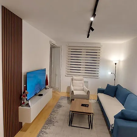 Bella Appartement Pale